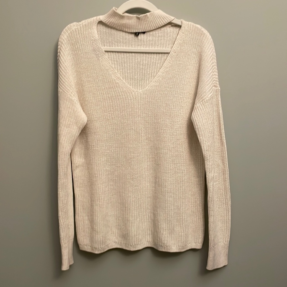 Dynamite off white sweater NWOT. Size medium